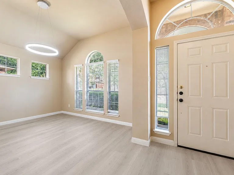 3705 Turetella Dr — Photo 5
