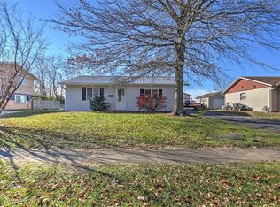 4053 Camelot Dr, Decatur, IL 62526