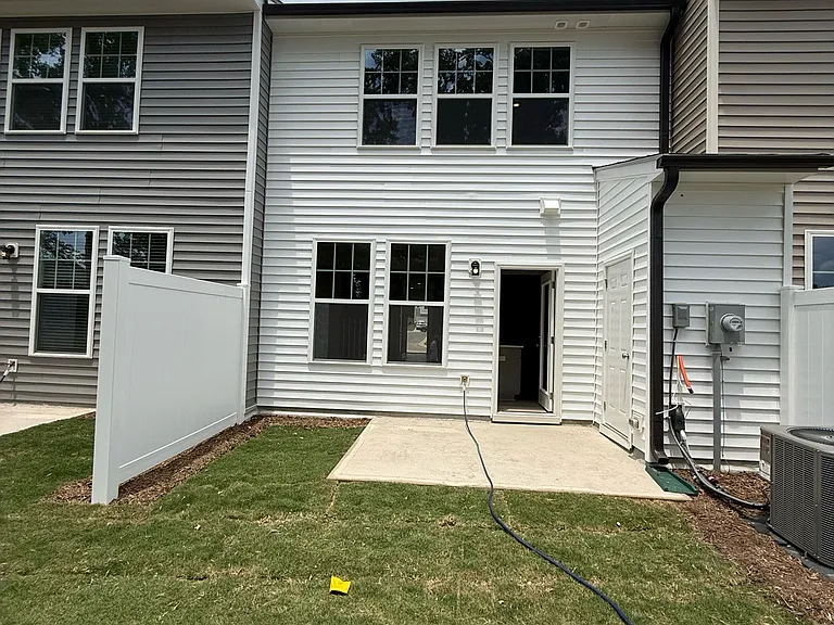 34 Anastasia St — Photo 26