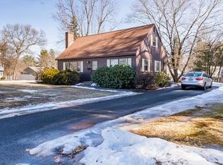 9 Drexel Dr, North Chelmsford, MA 01863