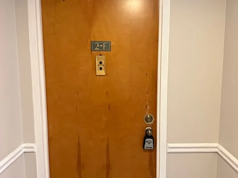 14810 Rue De Bayonne #2F — Photo 22