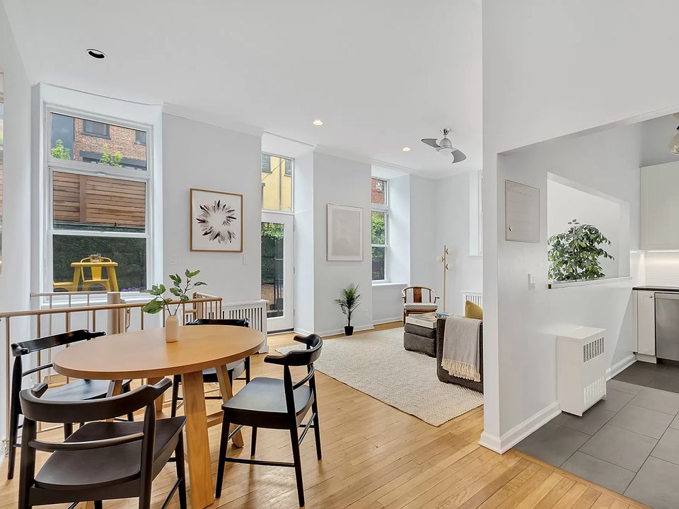 1st image of 277 Hicks St APT 1C