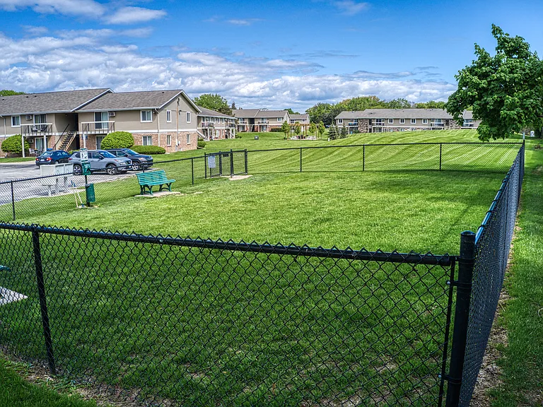 Glen Hills Apartments — Photo 33