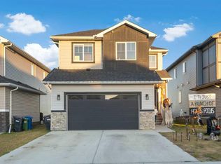 818 W Edgefield St, Strathmore, AB T1P0E9