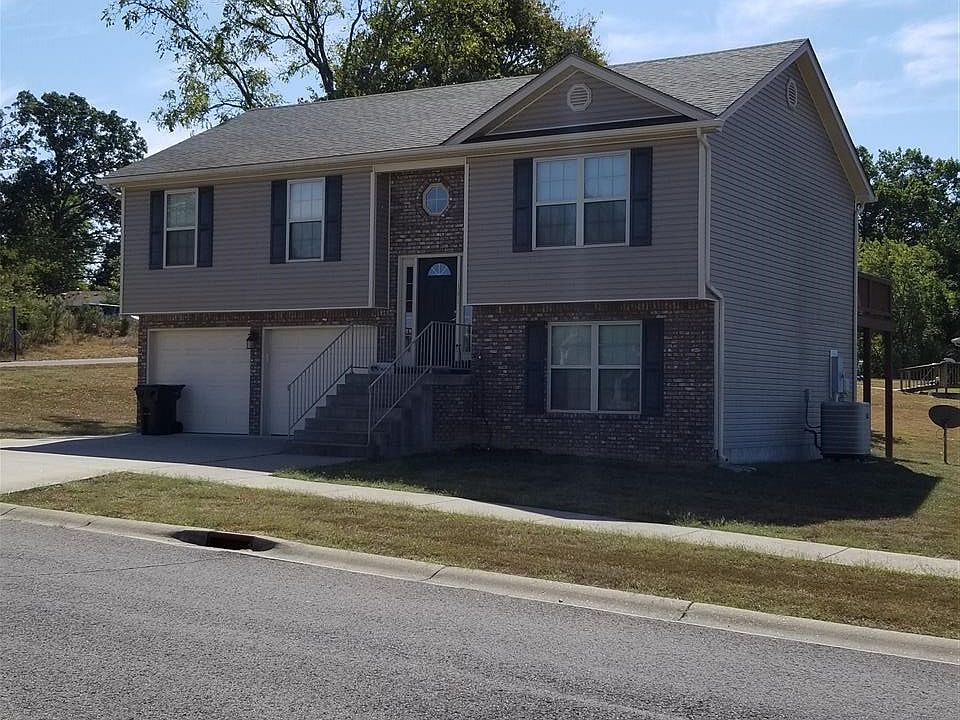 2nd image of 101 Shelly Dr