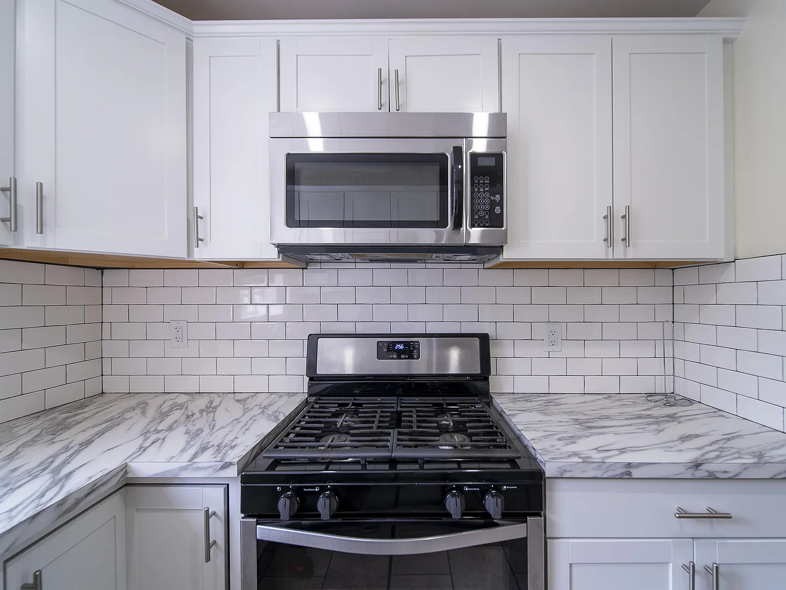 136 9th Street - Unit 3 — Photo 3