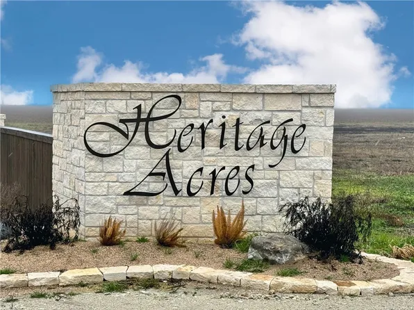 109 Court Side Dr, Snook, TX 77878