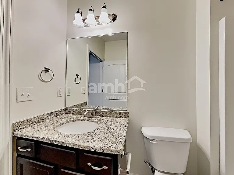 4870 Beryl Dr — Photo 16