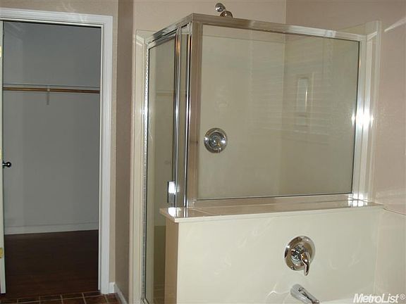 4th image of 8400 Red Fox Way