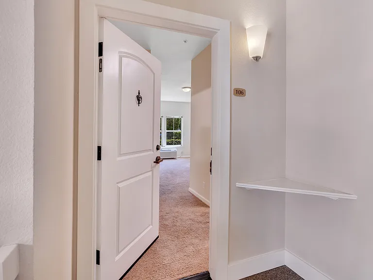 1011 Hartz Way #101 — Photo 4