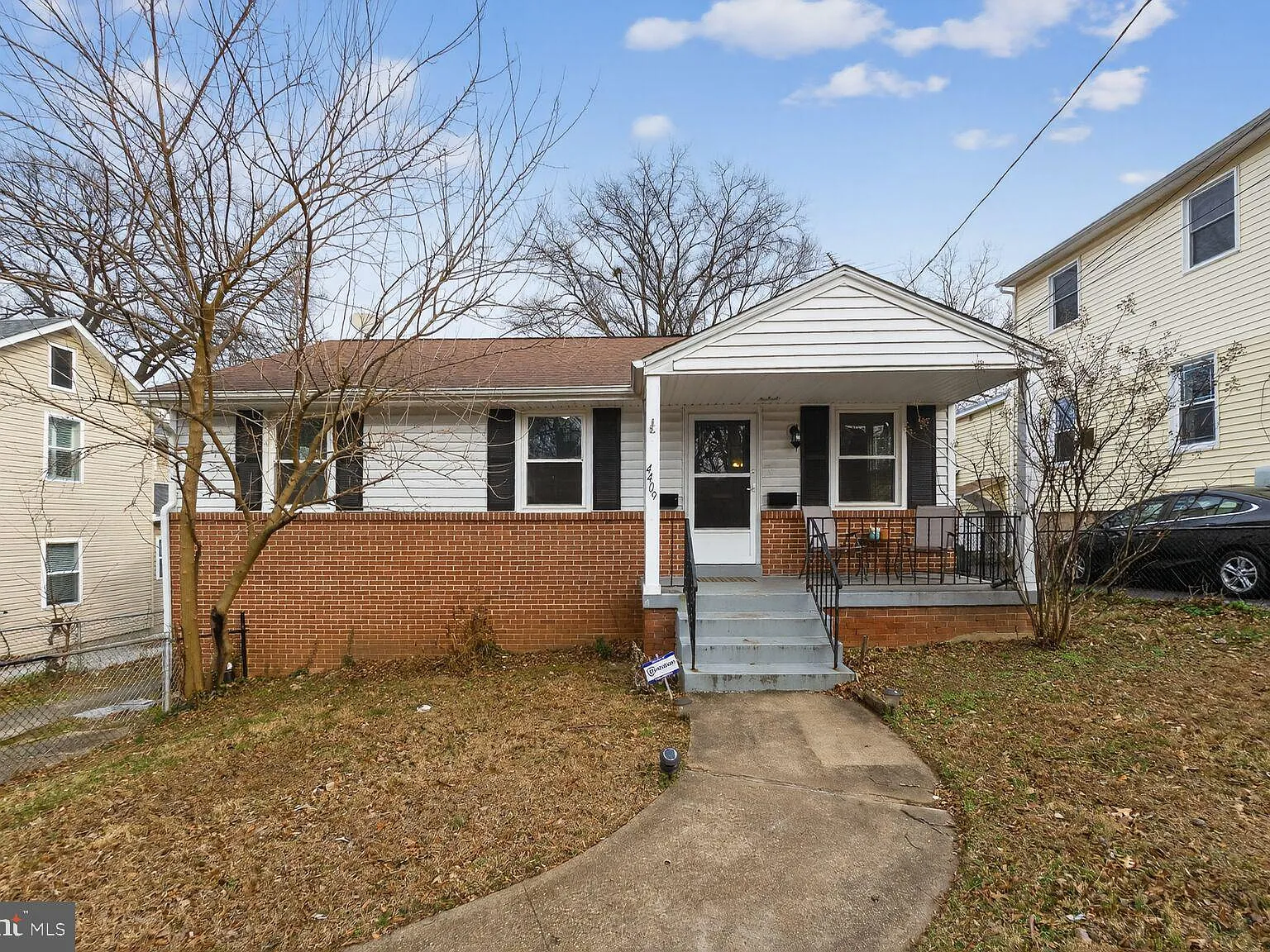 4 bed, 1960 sqft, $3,000 — Photo 2