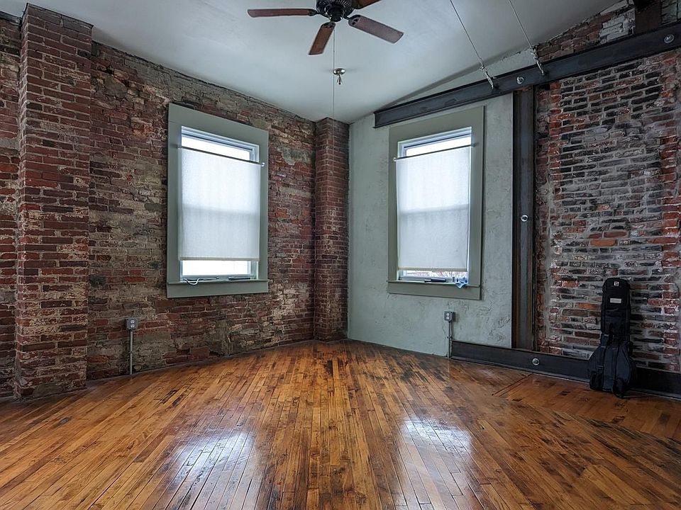 1st image of 2111 E Susquehanna Ave #15-3C