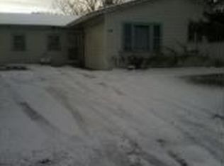 128 Austin Ave, Carpentersville, IL 60110