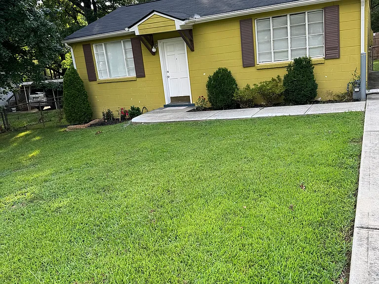 1690 Concord Dr SE — Photo 1