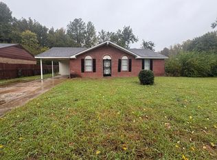 3316 Sandy Springs Dr, Memphis, TN 38128