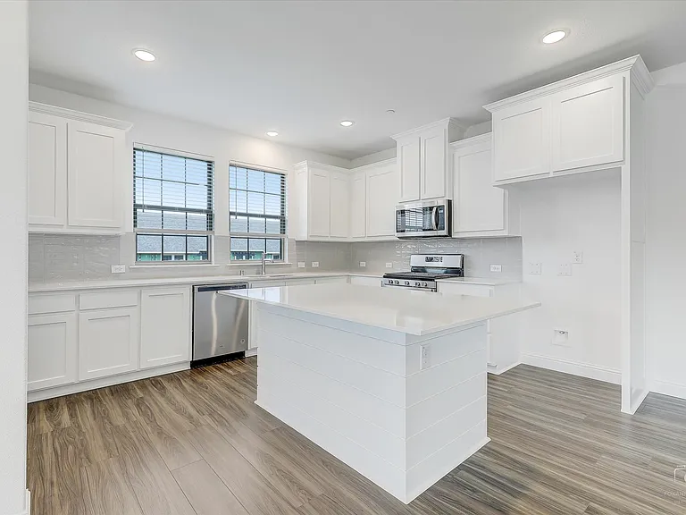 7211 Panicum Dr — Photo 16