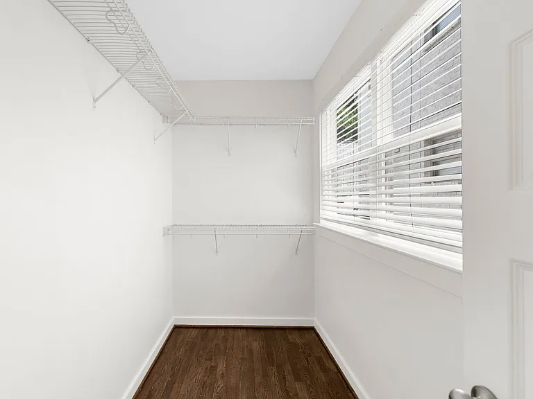 Greenview Apartments - Forest Park — Photo 29
