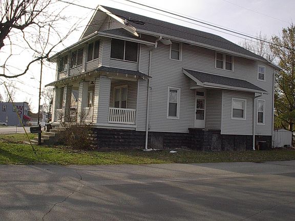 2nd image of 2104 Washington Ave
