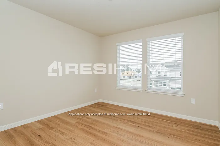 1702 Diane St — Photo 10