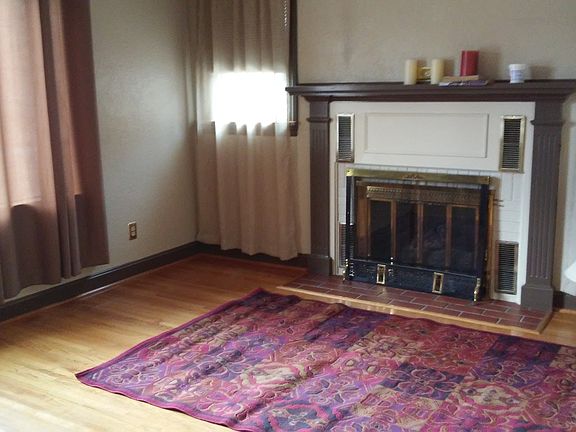 2nd image of 2303 W Sherman Ave