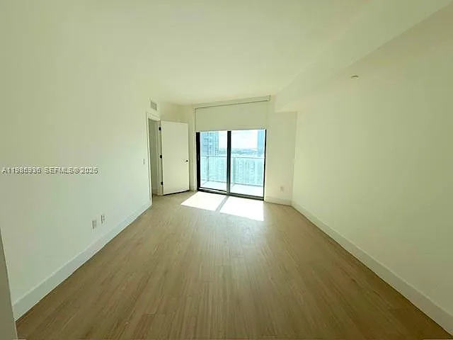 Building Photo - 501 NE 31st St #2507
