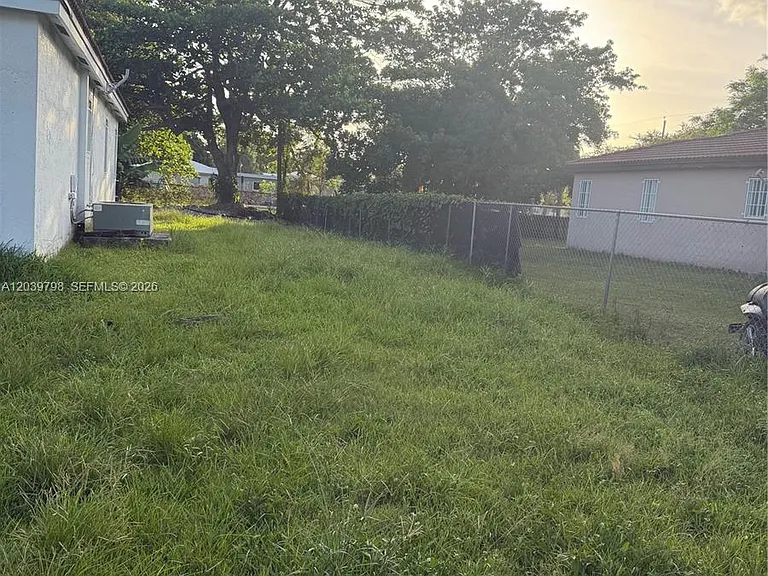 17740 SW 103rd Ave — Photo 5
