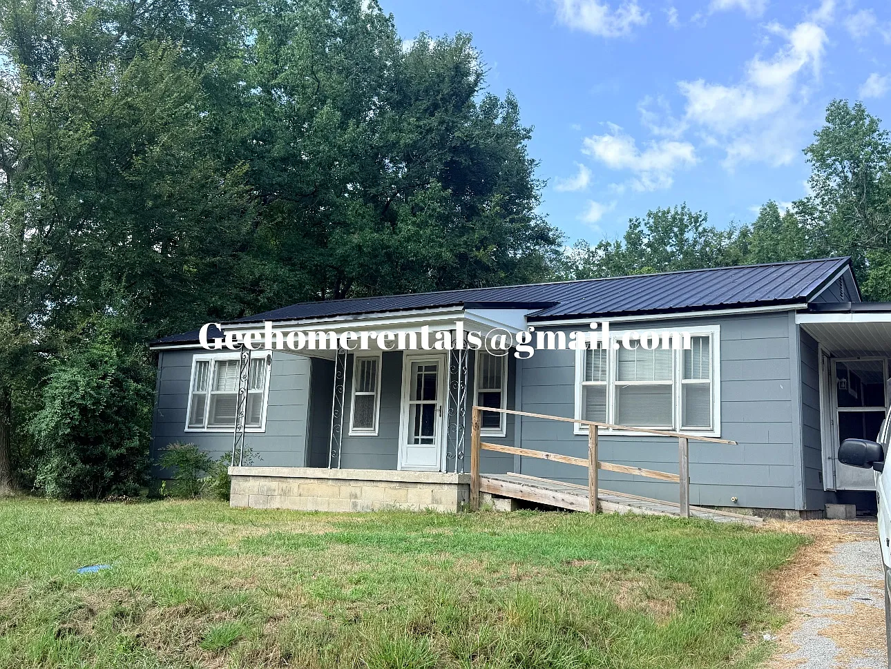 3 bed, 1161 sqft, $1,000 — Photo 1