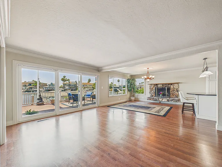 4910 Cabrillo Point — Photo 17