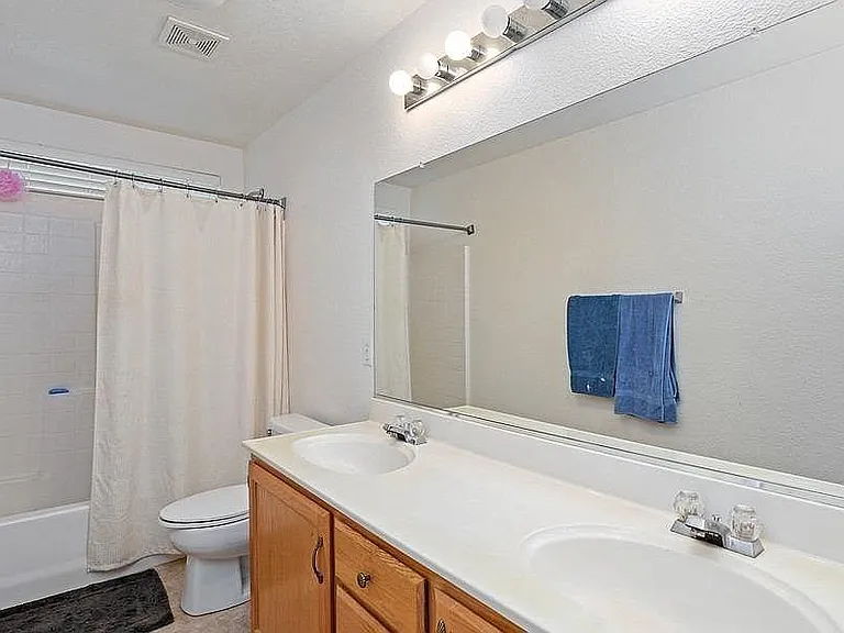 8717 Elfin Ct — Photo 16