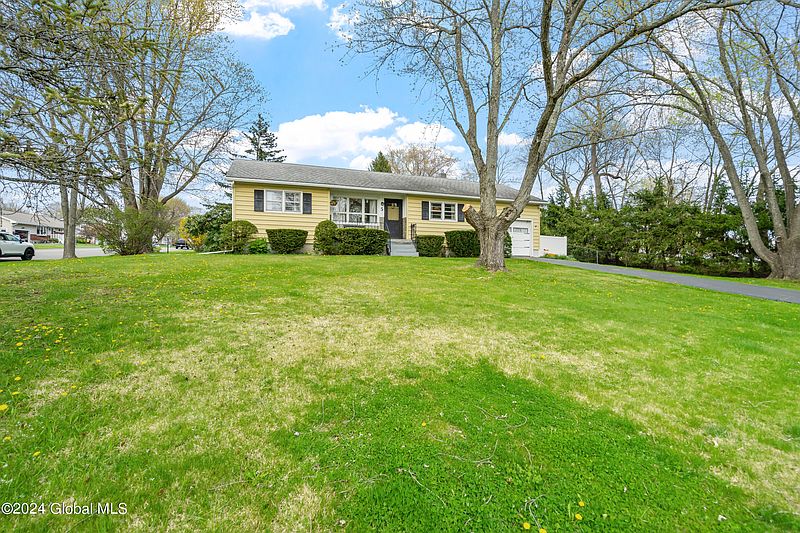 4th image of 5 Blue Creek Lane
