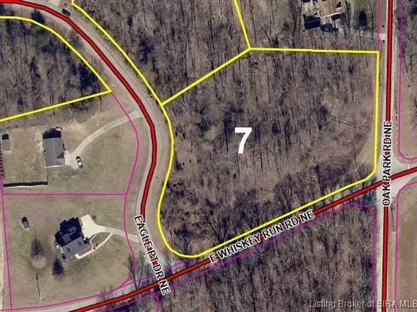  Eagle Point Drive NE #7, New Salisbury, IN 47161