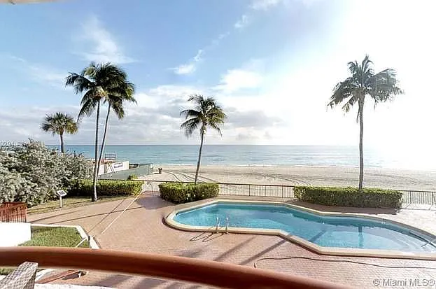 15645 Collins Ave #206 — Photo 34