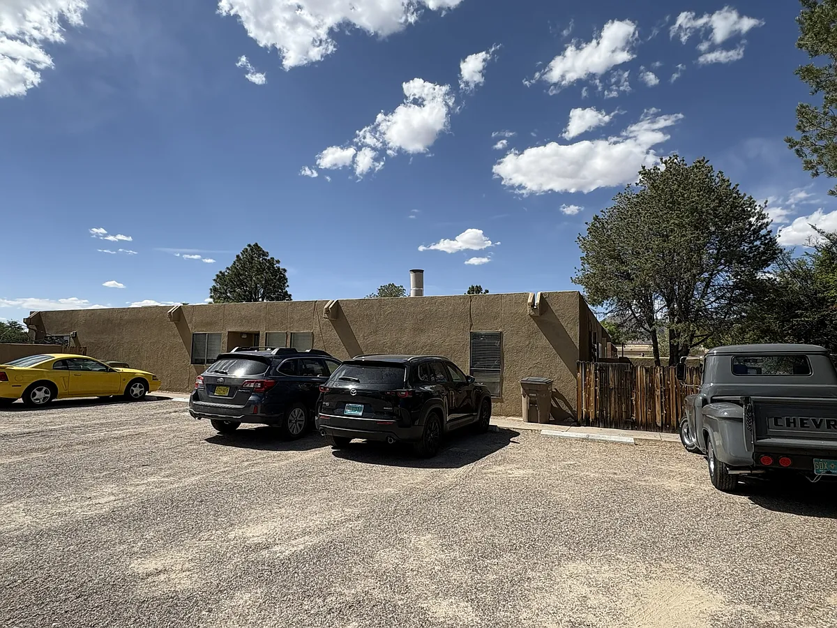Building Photo - 786 Tramway Pl NE #D