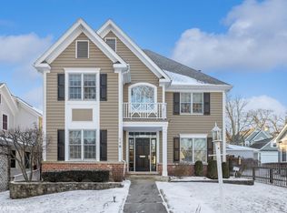 116 S Bruner St, Hinsdale, IL 60521