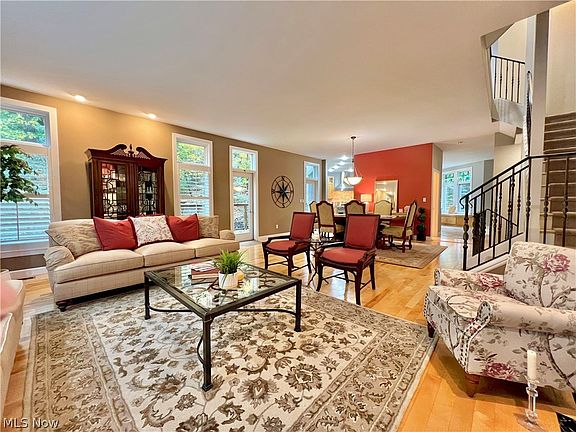 5th image of 12666 Mayfield Rd