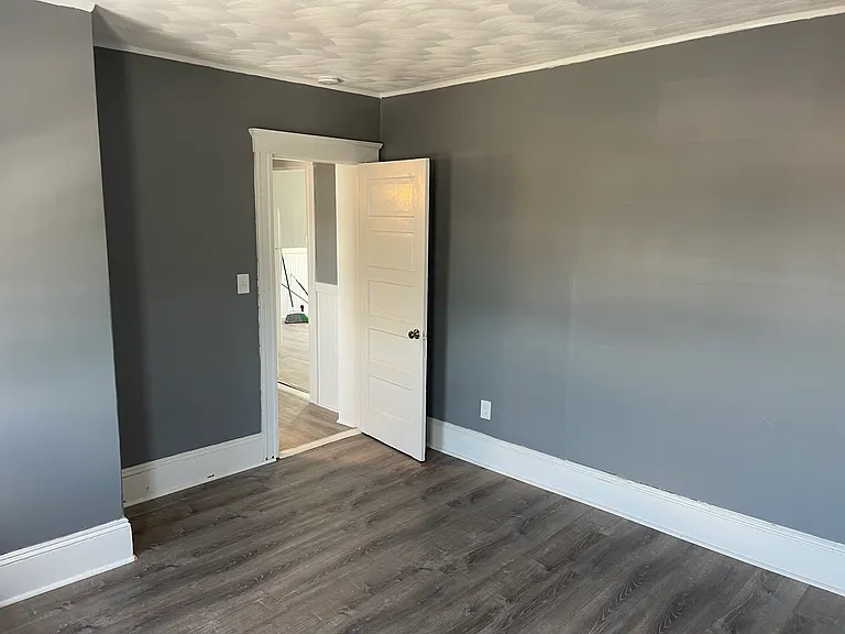 342-342 W River St #2 — Photo 4