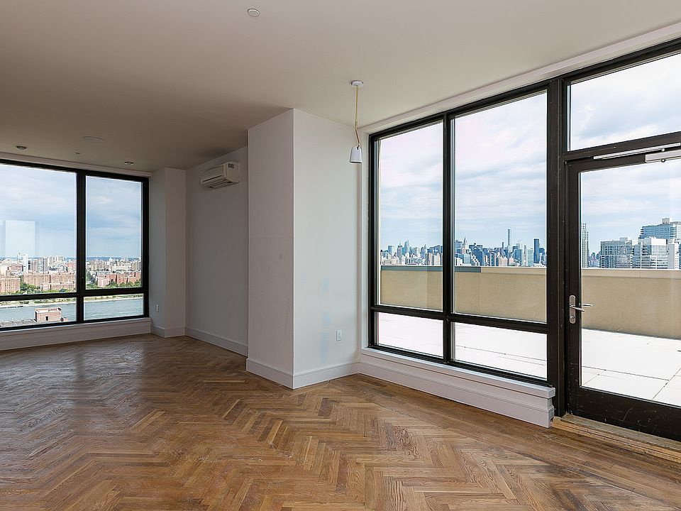 1st image of 321 Wythe Ave #1902