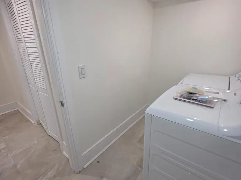 1453 Morris Ave #LEFT — Photo 24