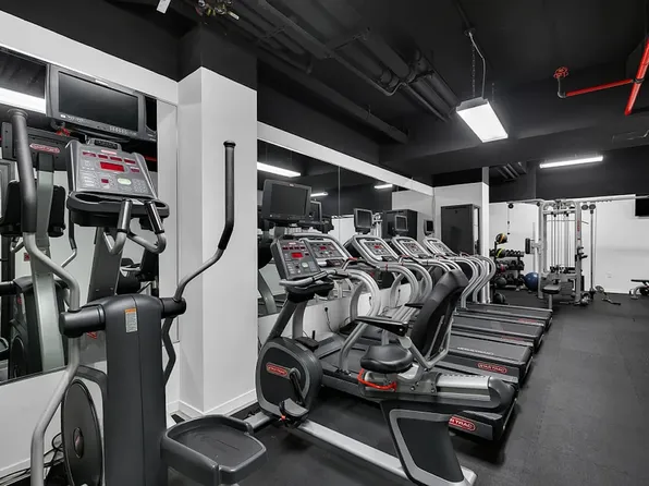 540 West 49th Street image 9 of 14