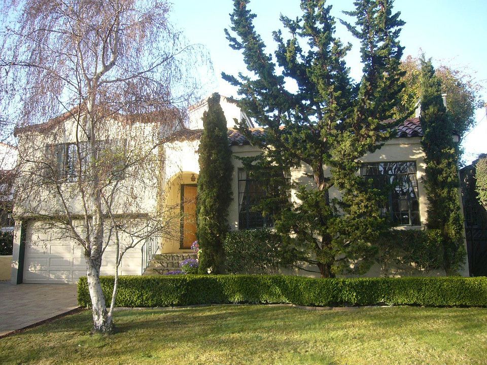 Elegant Tuscan villa