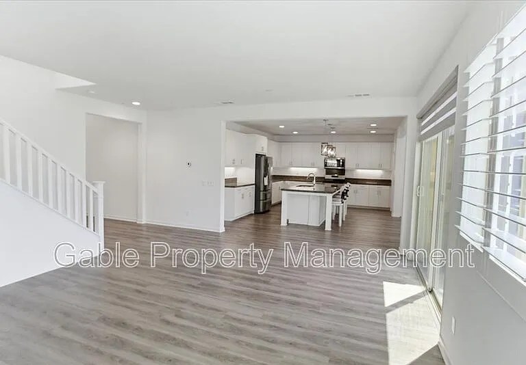 28817 Sedge Ln — Photo 3