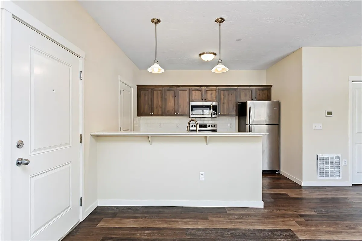 Owyhee Park Apartments — Photo 3