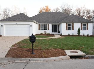 308 Cambridge Dr, Glen Carbon, IL