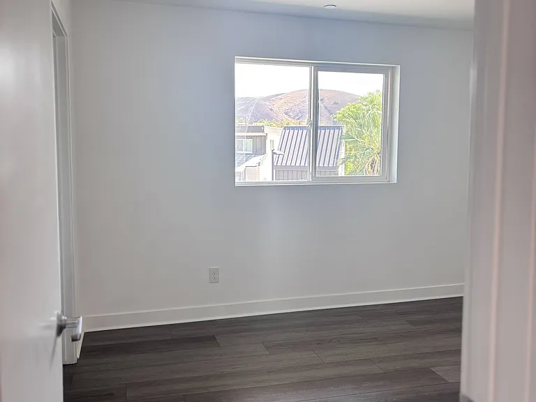 Dos Lagos Townhomes — Photo 16