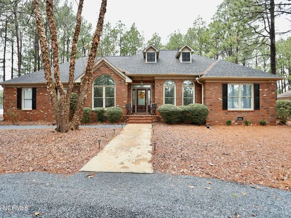 236 Longleaf Drive, West End, NC 27376