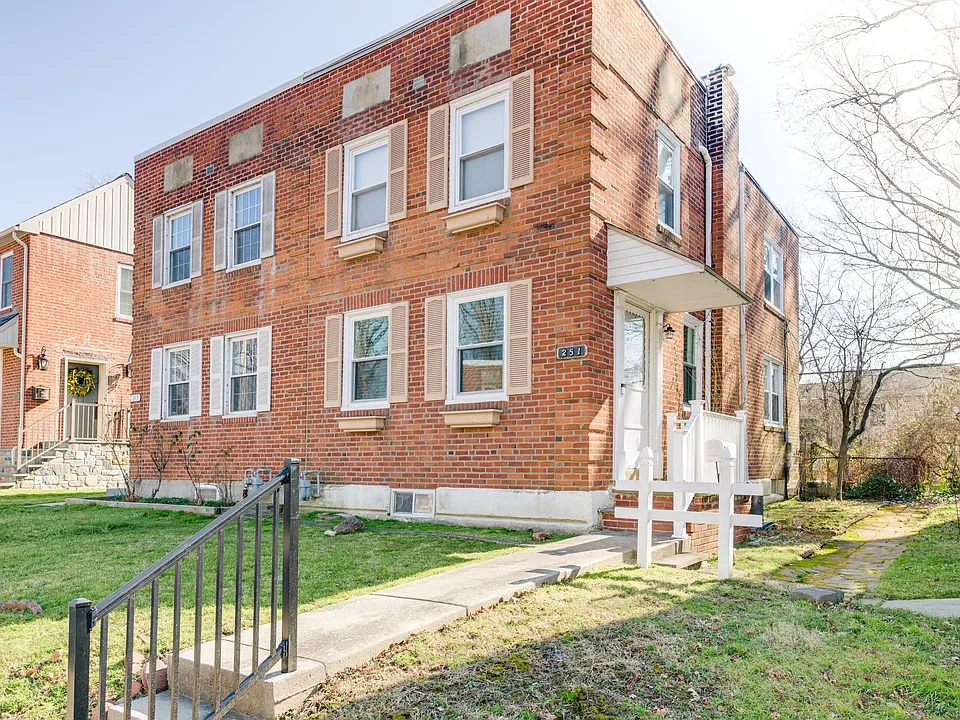 251 White Ave