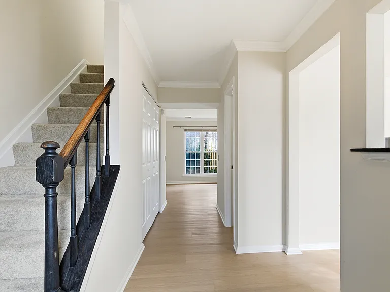14810 Millicent Ct — Photo 7
