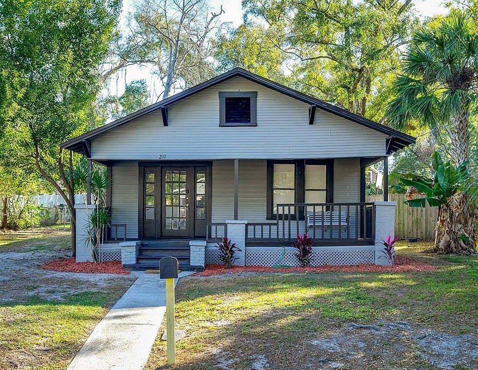 1st image of 211 E Cluster Ave