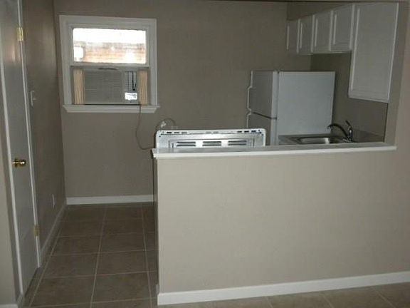 2nd image of 5126 Kell Ln