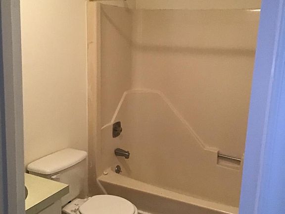 5th image of 4137 Sunset Ave APT 13